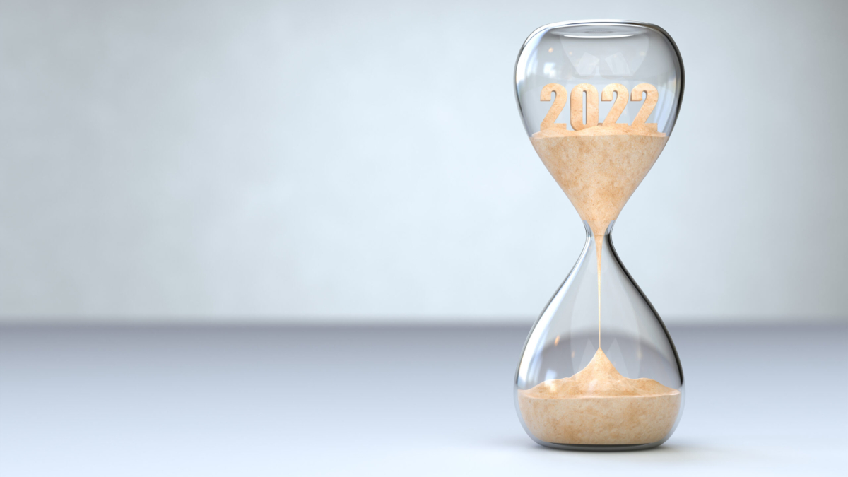 The time of 2022 is running out in the hourglass.